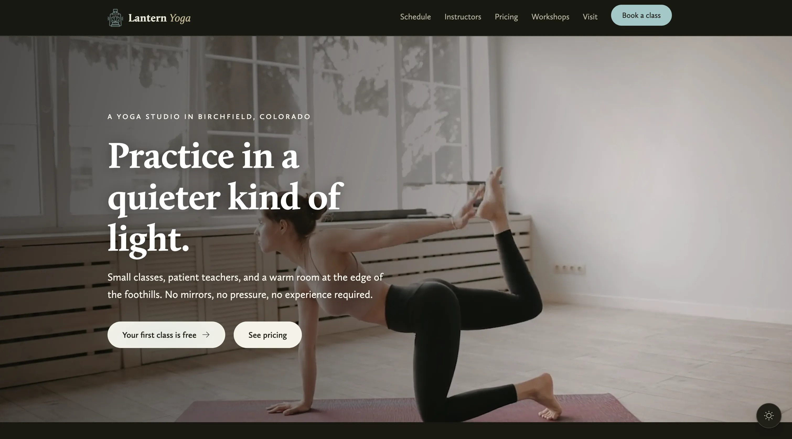 Homepage of the Lantern Yoga website